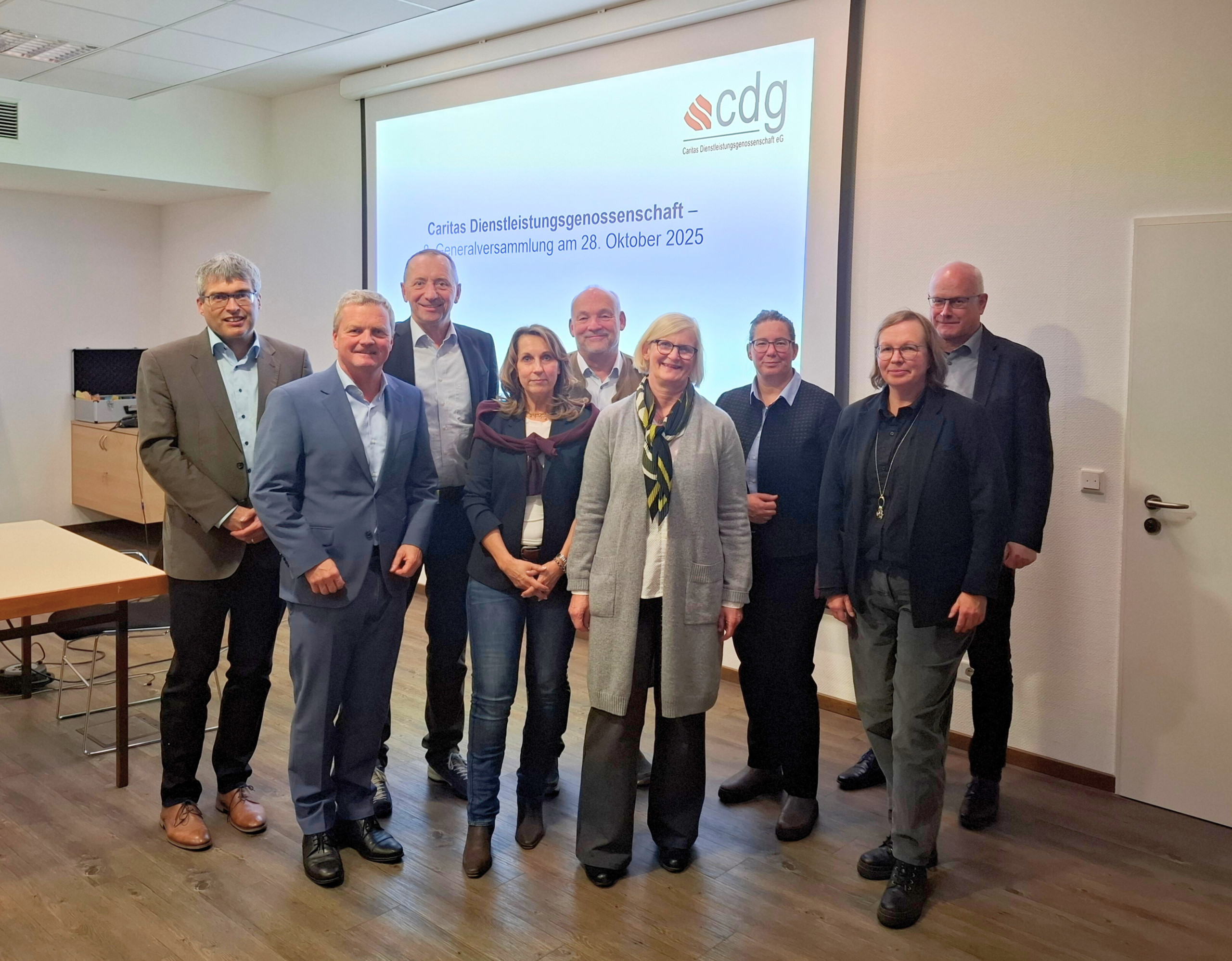 Harald Klippel, Lutz Gmel, Thomas Rudolphi, Viola Herbel, Christoph Becker, Susanne Leimbach, Esther van Bebber, Britta Langner und Patrick Wilk (v.l.n.r.) (Nicht im Bild: Dagmar Kieselmann und Heinz-Georg Eirund)